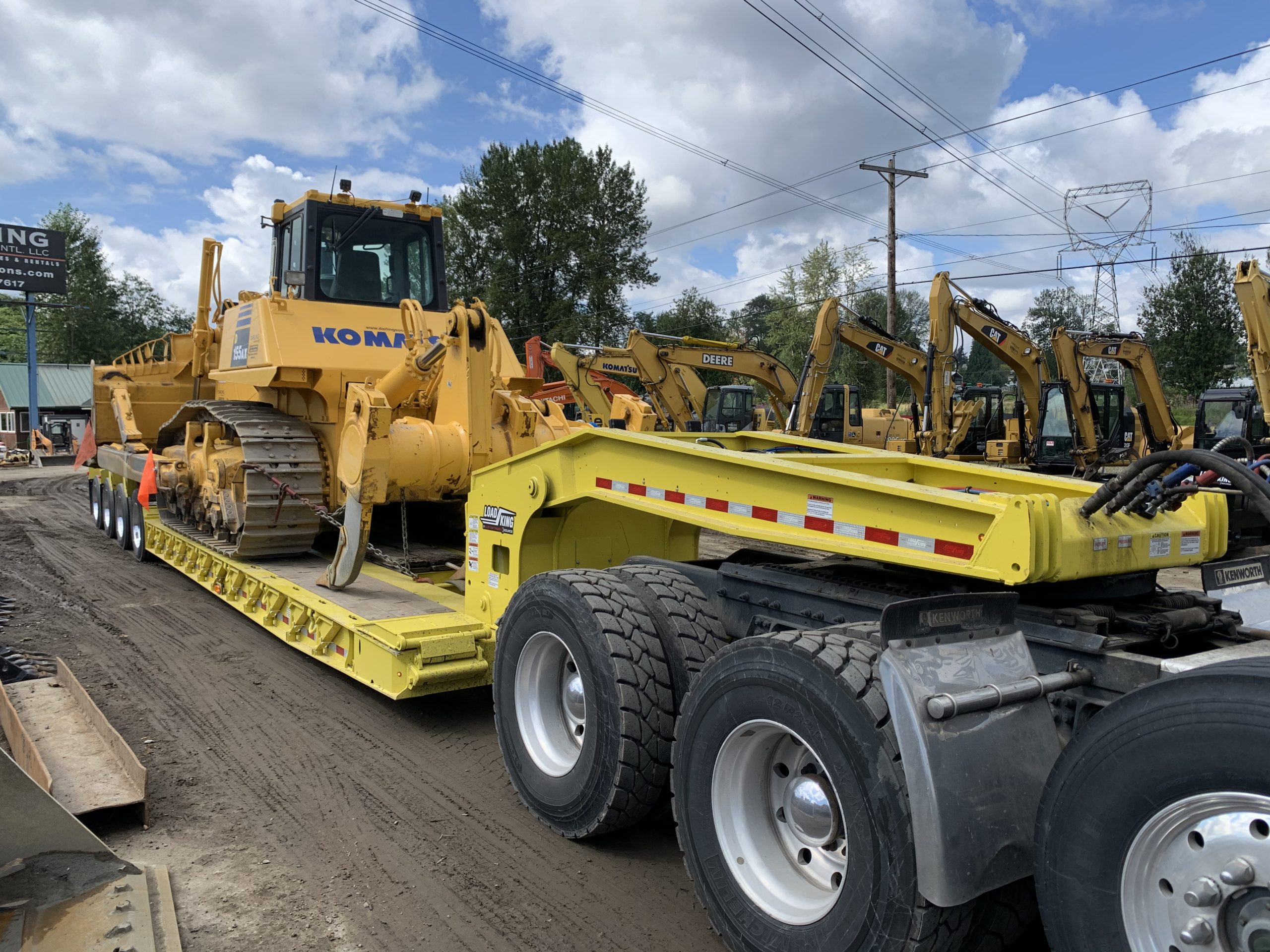 GALLERY - NEW 2021 LOAD KING SIGNATURE SERIES 60-TON LOWBOY - Darling ...