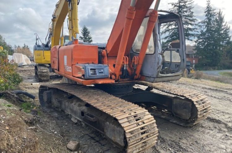 1997 HITACHI EX200-5 - Darling Sons Intl